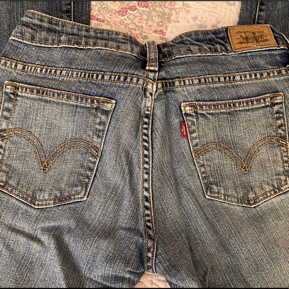 Boot cut Levi’s, size 2 - Picture 5 of 5